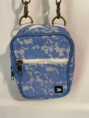 Thread wallets blue lace, Crossbody bag